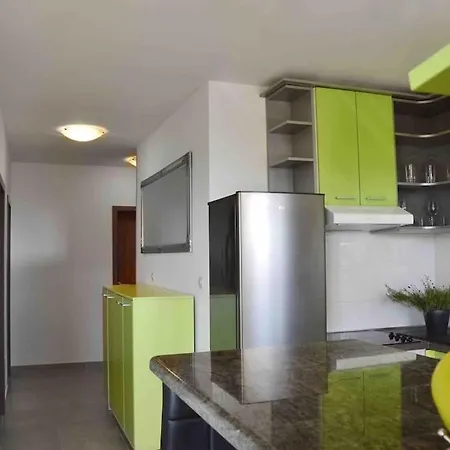 Sea La Vie With Pool Apartment