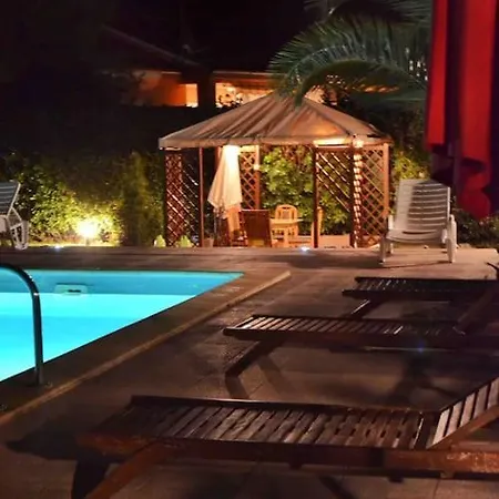 Apartment Sea La Vie With Pool Vodice