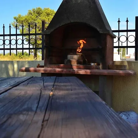 Sea La Vie With Pool *