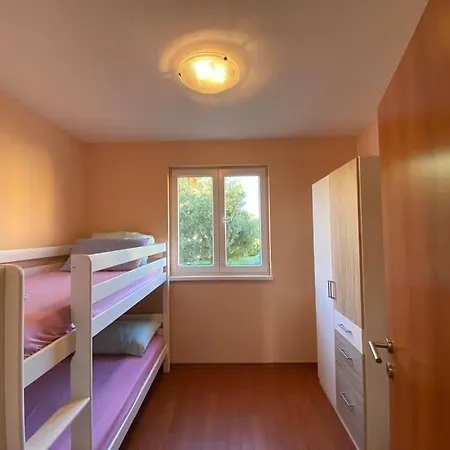 Apartment Sea La Vie With Pool Vodice