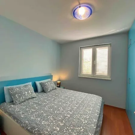 Sea La Vie With Pool Apartment Vodice