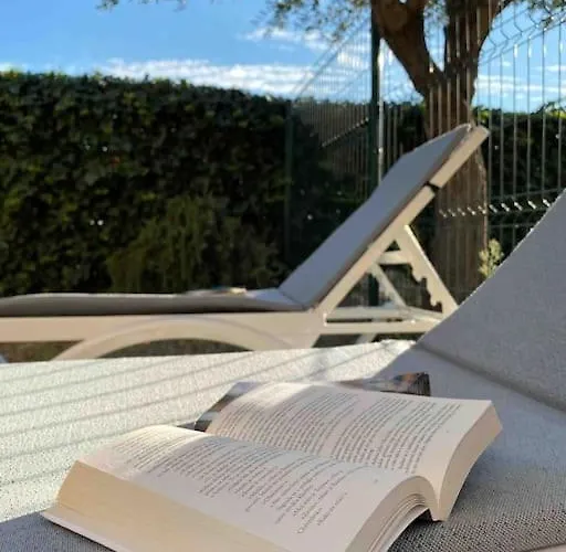 Sea La Vie With Pool ヴォディツェ