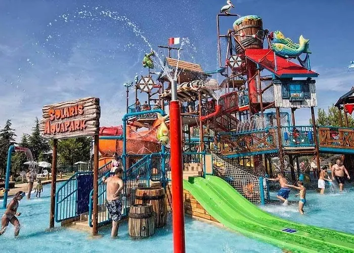 Sea La Vie With Pool